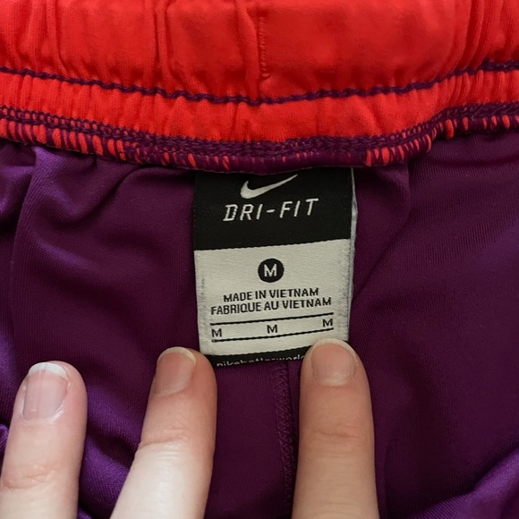 Nike Running Short - Picture 4 of 5